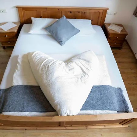 Haus Am Muehlroan 게스트하우스 4*